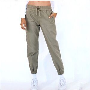 Aritzia Tna Alix Pant Cotton-twill Tan joggers, size 0